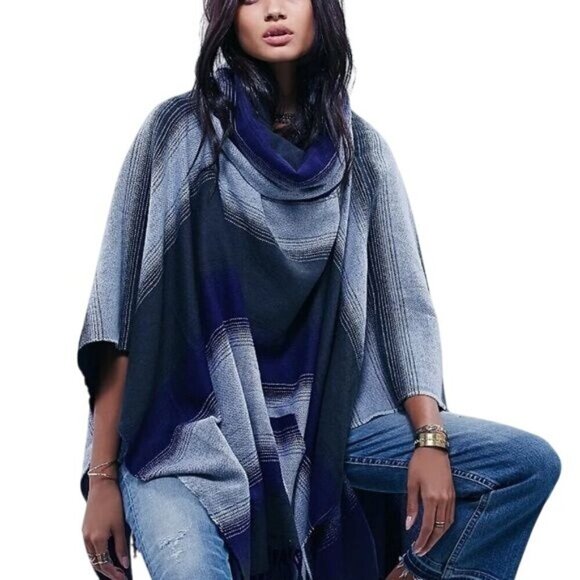 Free People Boho Desert Dream Cowl Neck Fringe Poncho Serape Purple Blue Gray OS - Picture 10 of 10